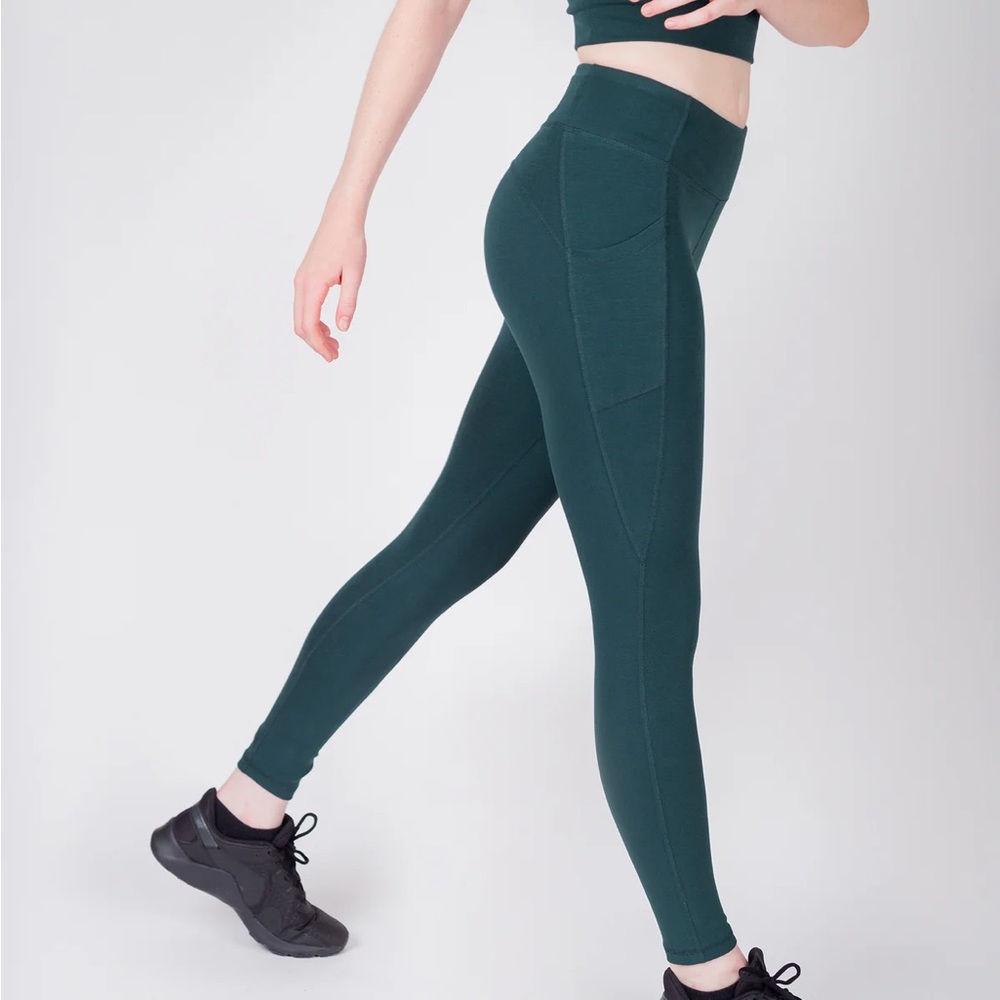 Happy Earth PlantTec™ Organic Leggings | Monstera